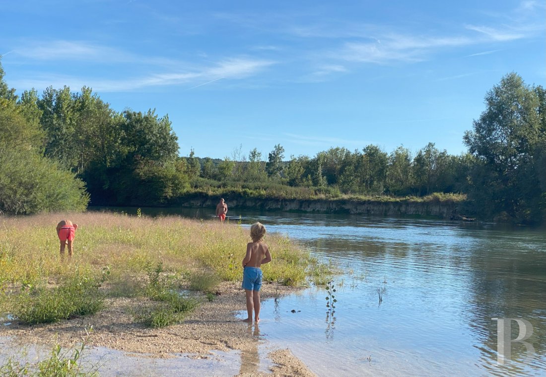 A 17th-century priory on the banks of the Seine, not far from Provins, in the Aube department - photo  n°37